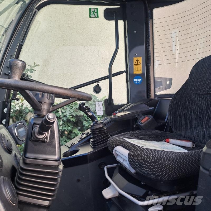 Liebherr L506 Kolesni nakladalci