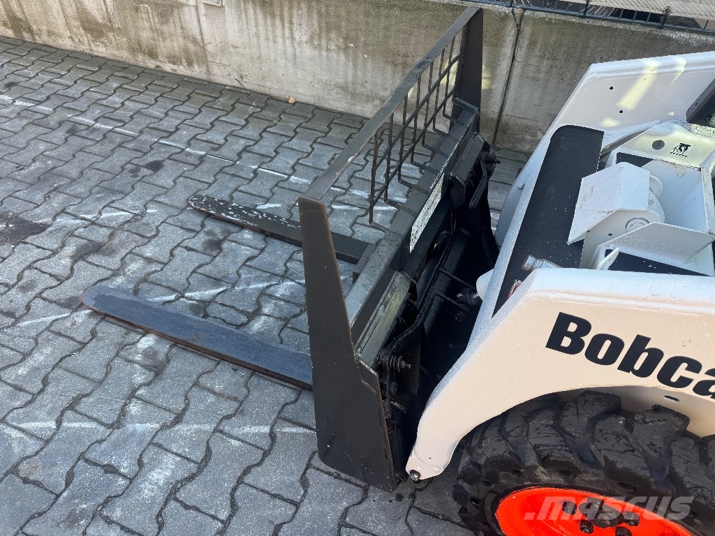 Bobcat S70 Skid steer mini nakladalci