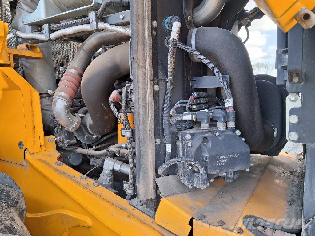 JCB 435 S Kolesni nakladalci