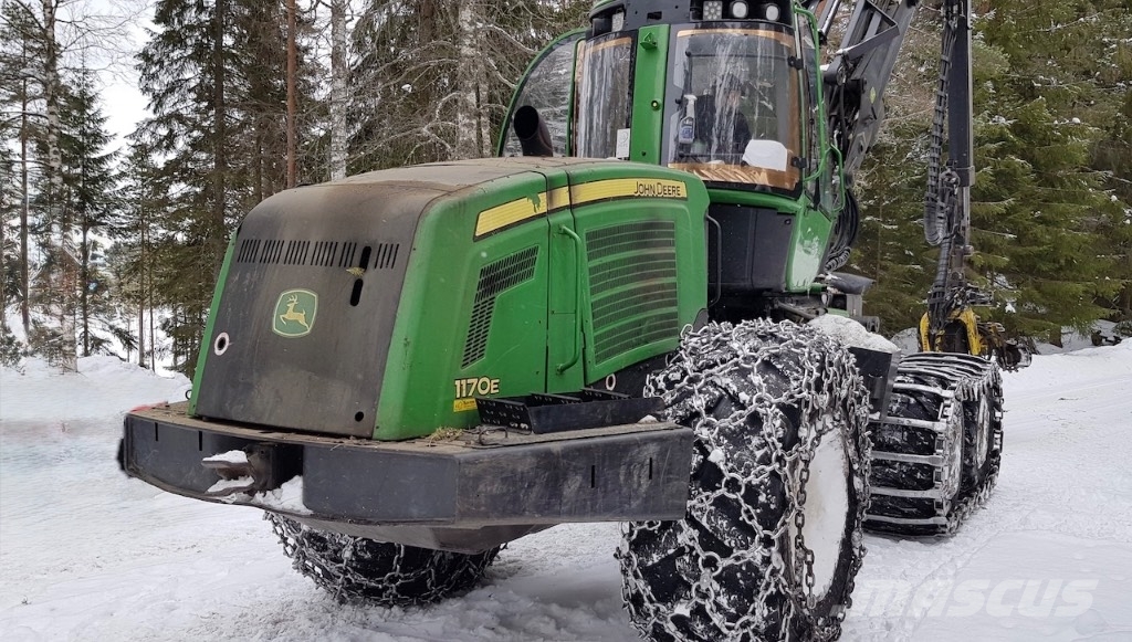 John Deere 1170 E Harvesters