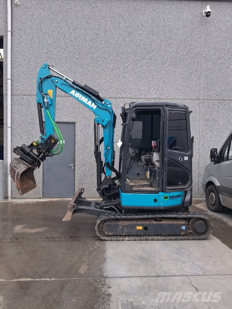 Airman AX33U-7 Minigraafmachines < 7t