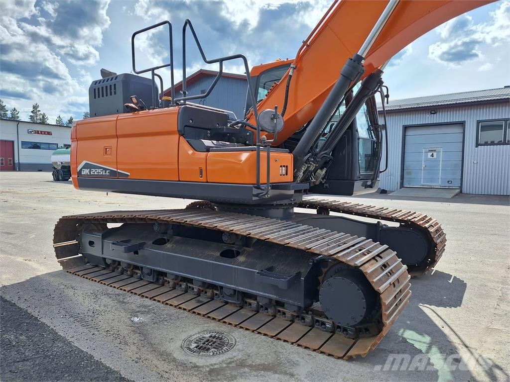 Doosan DX225LC-7 Excavadoras sobre orugas