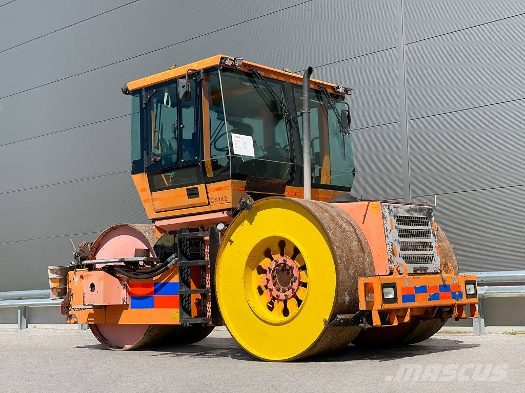 Dynapac CS142 مداحل ثنائية الاسطوانة