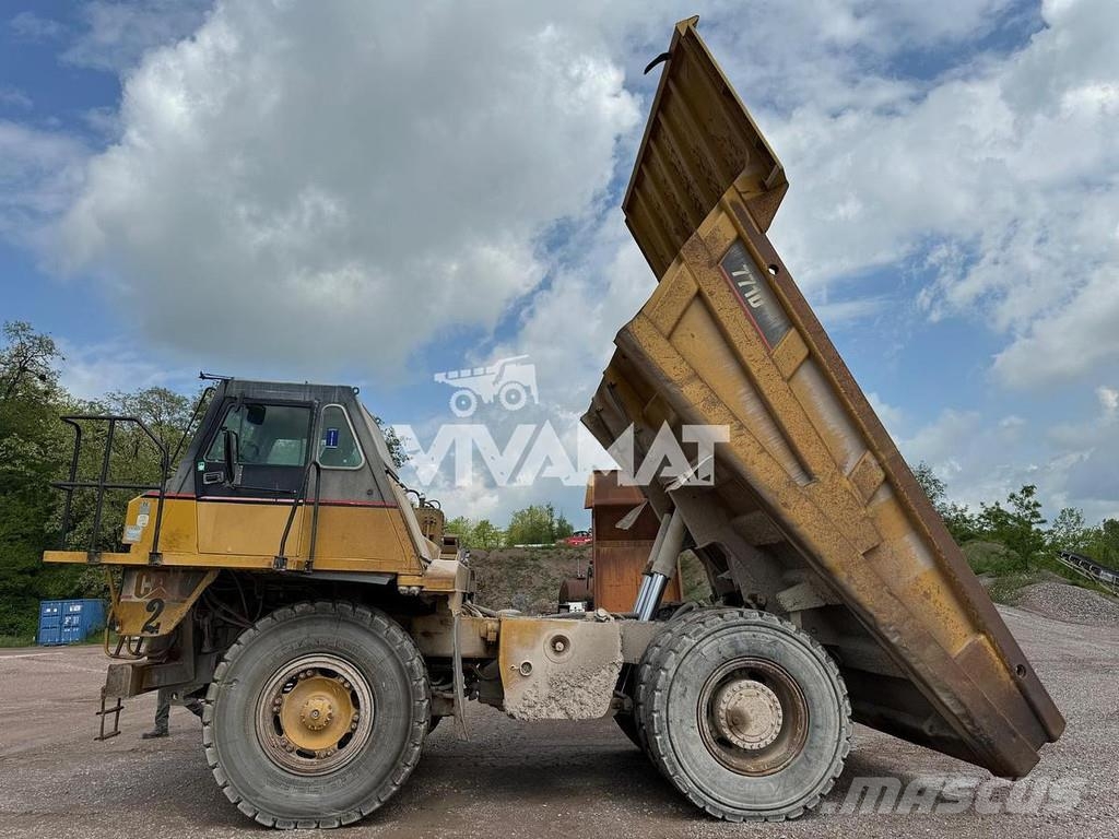 CAT 771D Rigid dump trucks