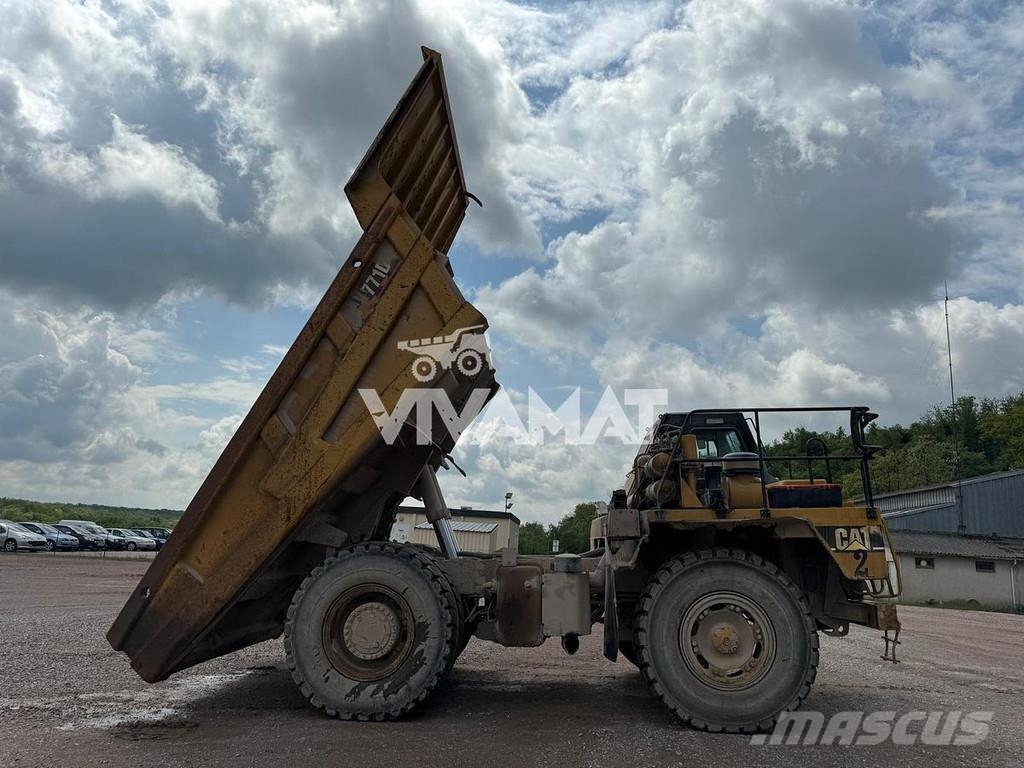 CAT 771D Rigid dump trucks
