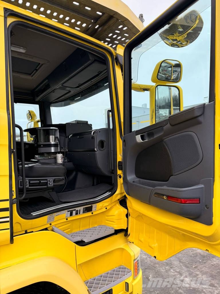 Scania R 730 with out trailer Biltransportere