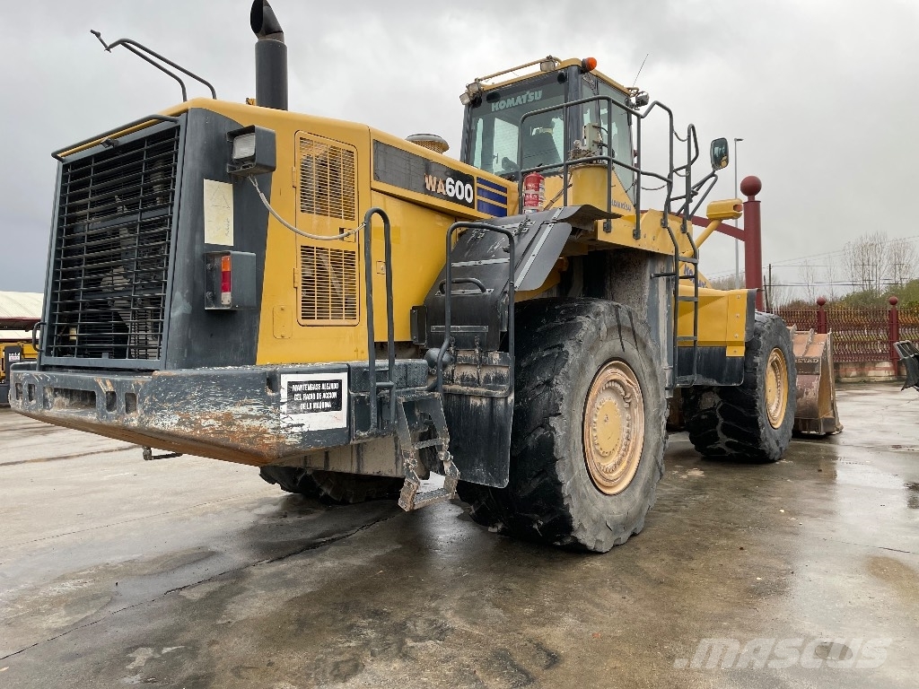 Komatsu Wa600-6 Rataslaadurid