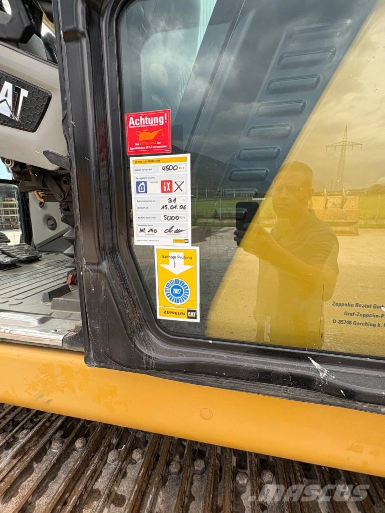 CAT 320 Rupsgraafmachines