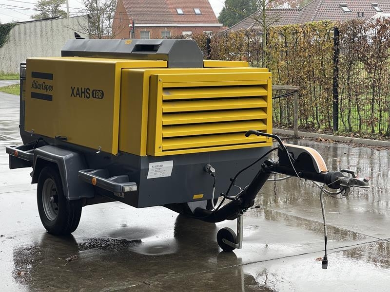 Atlas Copco XAHS 186 DD Kompresory