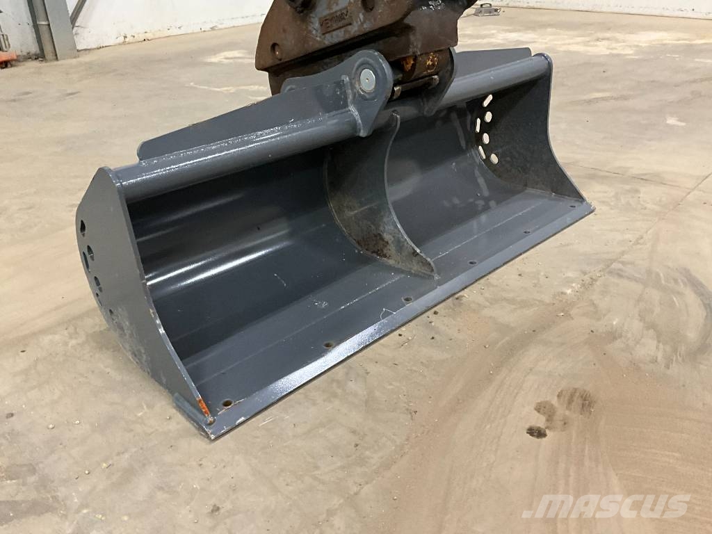 Hitachi ZX 85 US B-5A Средни екскаватори 7т - 12т