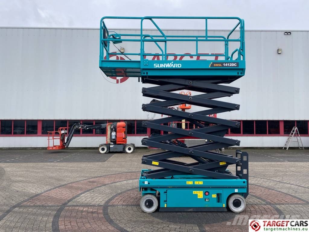 Sunward SWSL1412DC Electric 1412DC Scissor WorkLift 1400cm Nožnicové zdvíhacie plošiny