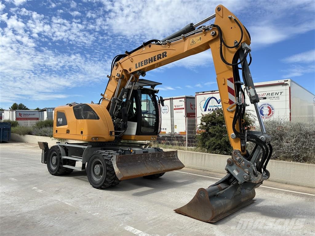 Liebherr A 918 Compact Litronic Pelle sur pneus