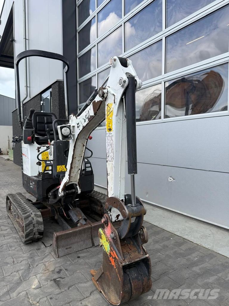 Bobcat E10z Mini rýpadla < 7t