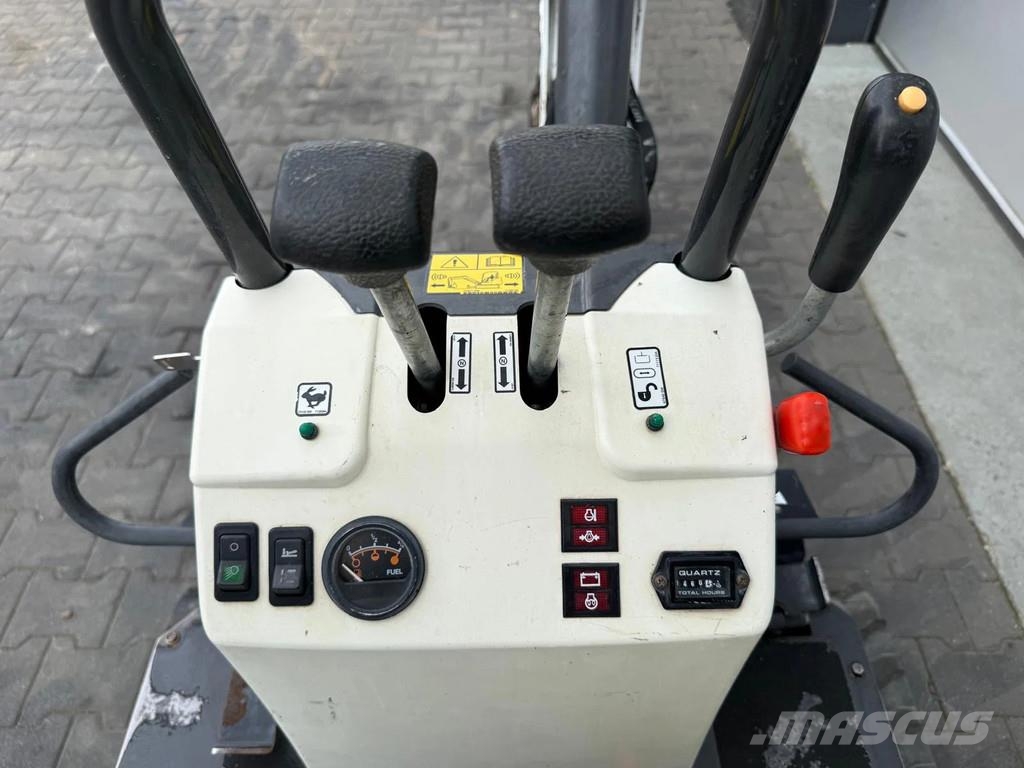 Bobcat E10z Mini rýpadla < 7t