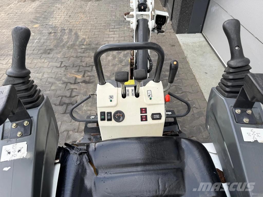 Bobcat E10z Mini rýpadla < 7t
