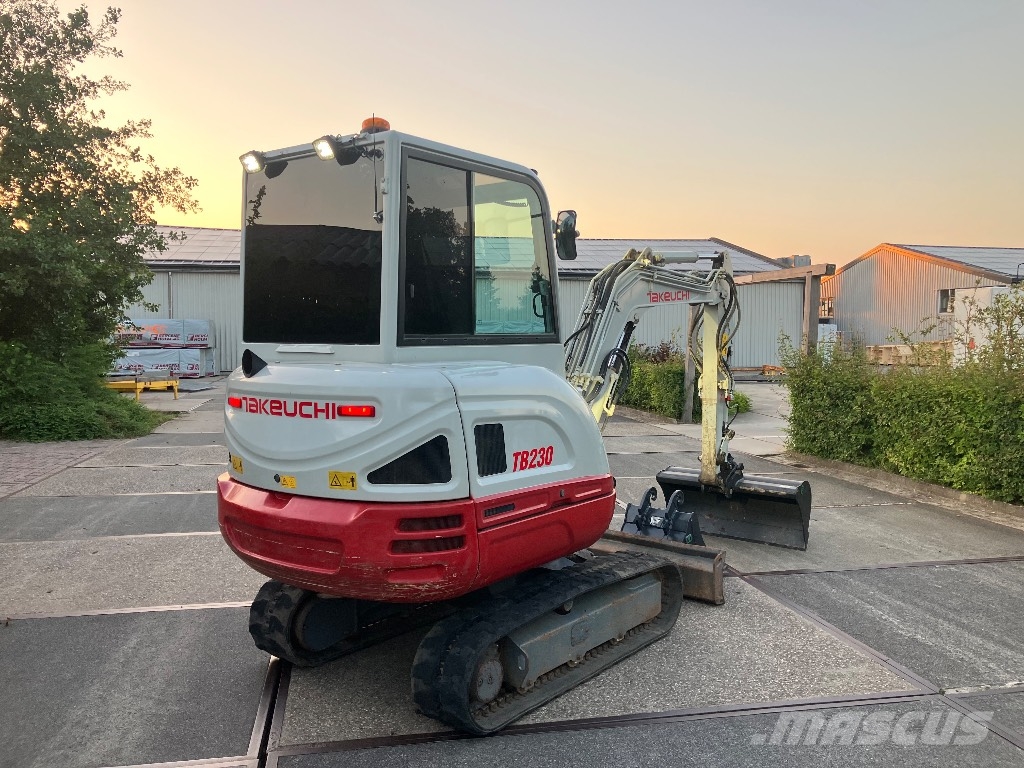 Takeuchi TB 230 Extra minigraver | 1450 u | sloop-sorteer Miniescavatori