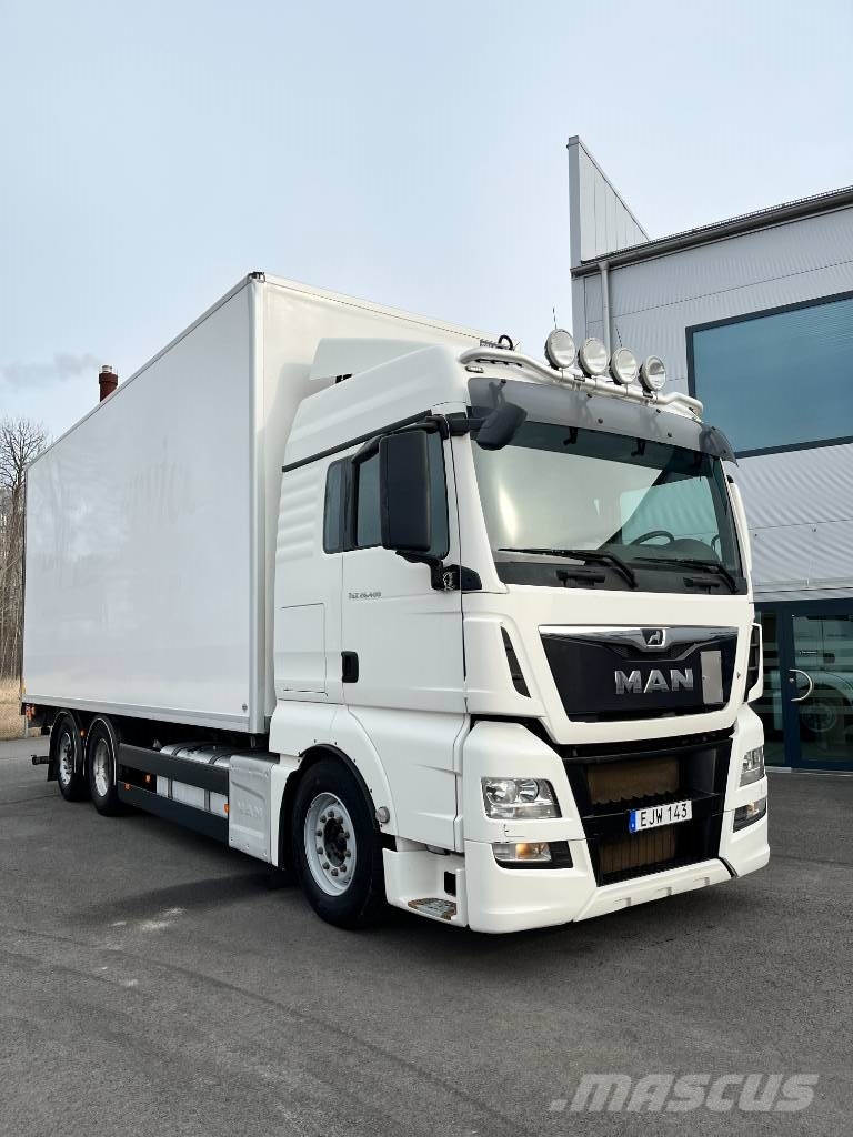 MAN TGX 26.480 6x2-2 LL Skåpbil Camion cassonati