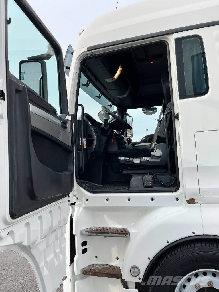 MAN TGX 26.480 6x2-2 LL Skåpbil Camion cassonati