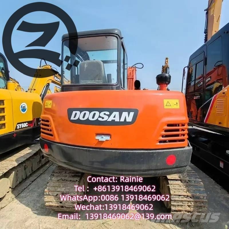 Doosan DH 55 ミニ油圧ショベル 7t以下(ミニユンボ・ミニディガー)
