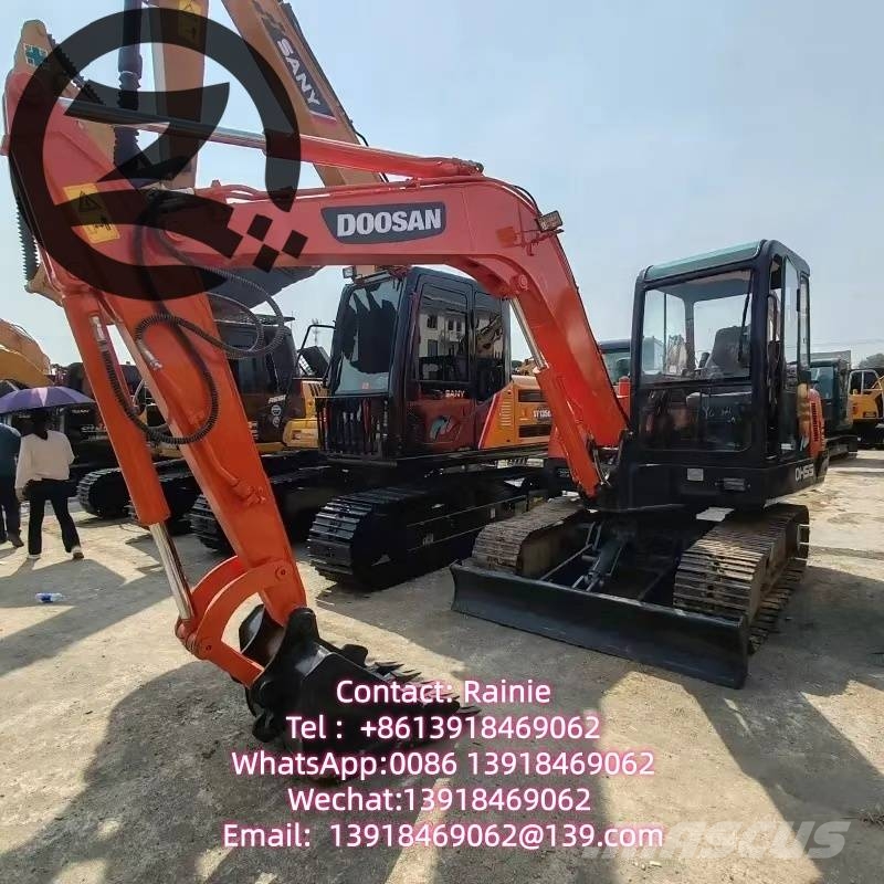 Doosan DH 55 ミニ油圧ショベル 7t以下(ミニユンボ・ミニディガー)