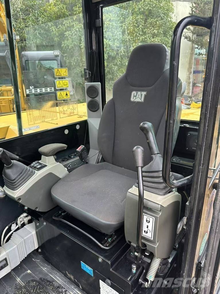 CAT 305.5E2 小型挖掘机