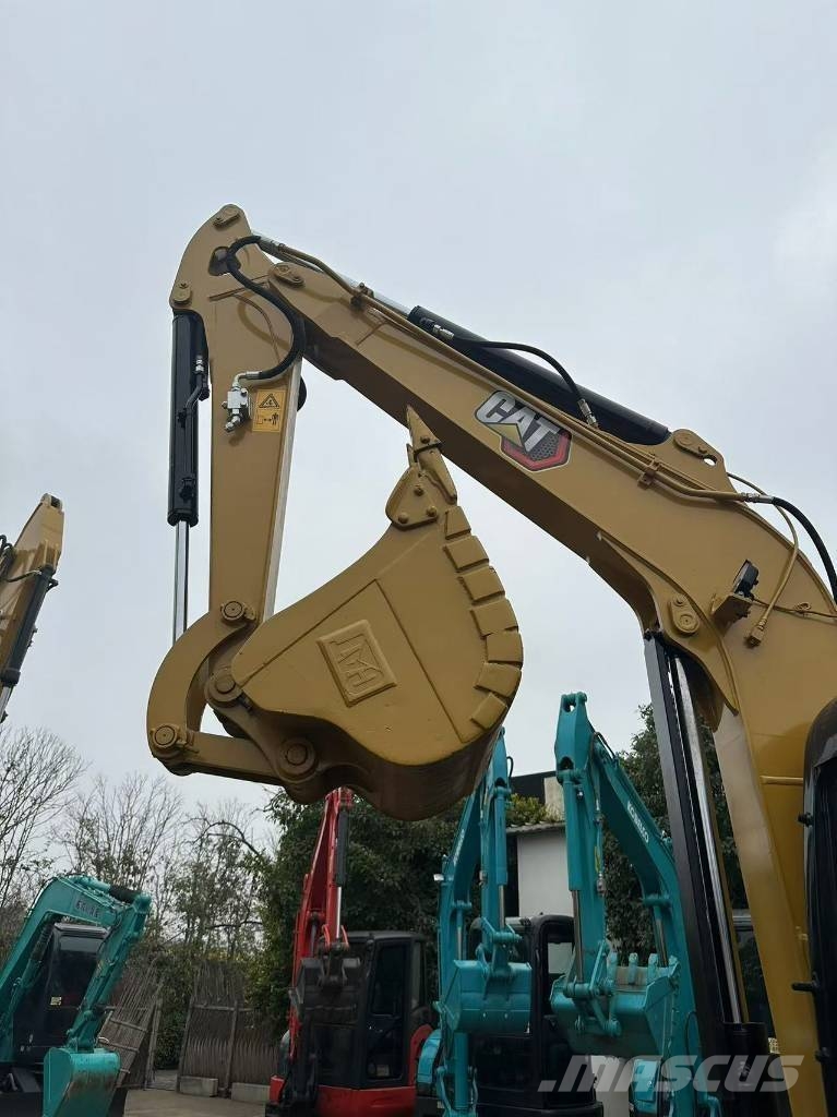 CAT 305.5E2 小型挖掘机