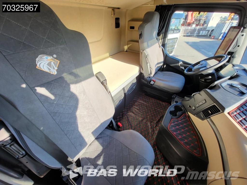 Mercedes-Benz Actros 1845 4X2 BigSpace Retarder 2x Tanks Standkl وحدات الجر
