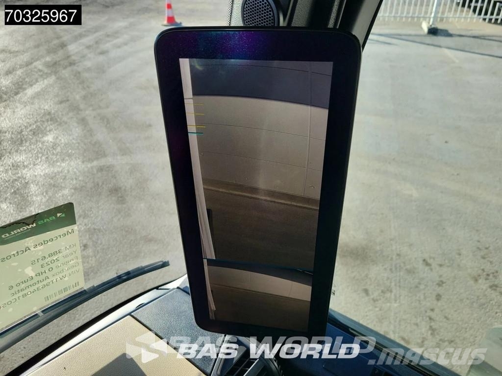 Mercedes-Benz Actros 1845 4X2 BigSpace Retarder 2x Tanks Standkl وحدات الجر