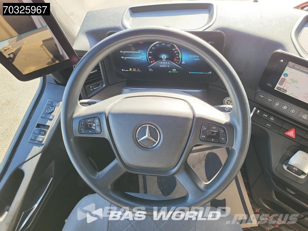 Mercedes-Benz Actros 1845 4X2 BigSpace Retarder 2x Tanks Standkl Sattelzugmaschinen