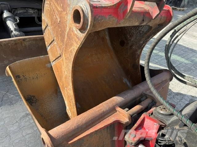 Volvo EC140EL حفارات زحافة