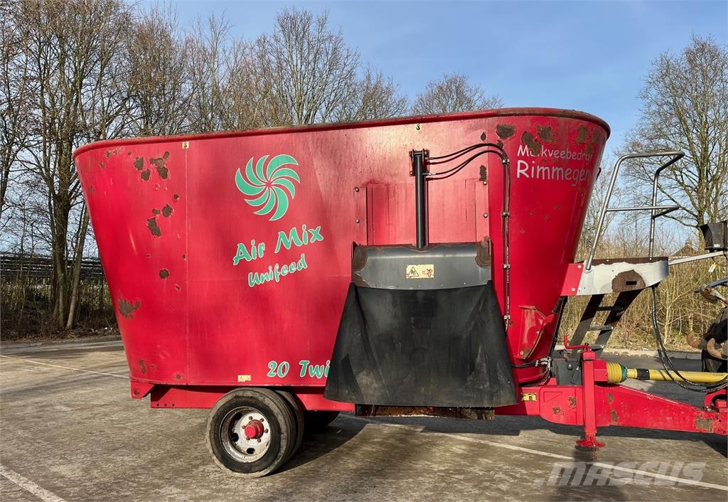 AirMix Voermengwagen 20 m³ Mengvoedermachines