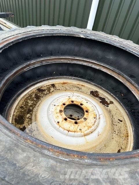 Alliance 13.6R48 banden compleet op velg 2 stuks Roti