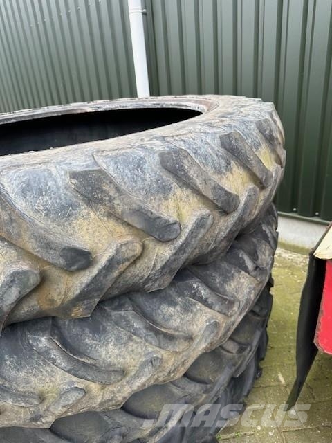 Alliance 13.6R48 banden compleet op velg 2 stuks Roti