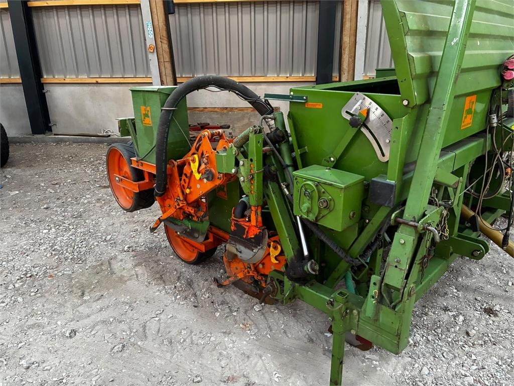 Amazone Airplanter ED 450-K Mechanické sejačky