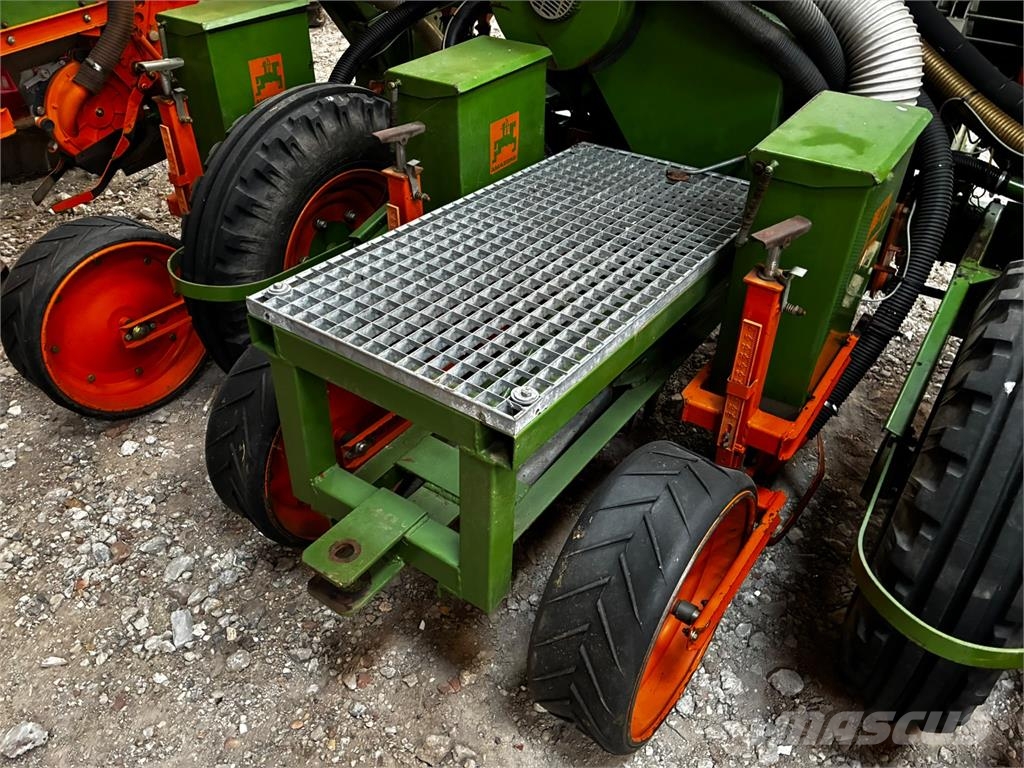 Amazone Airplanter ED 450-K Mechanické sejačky
