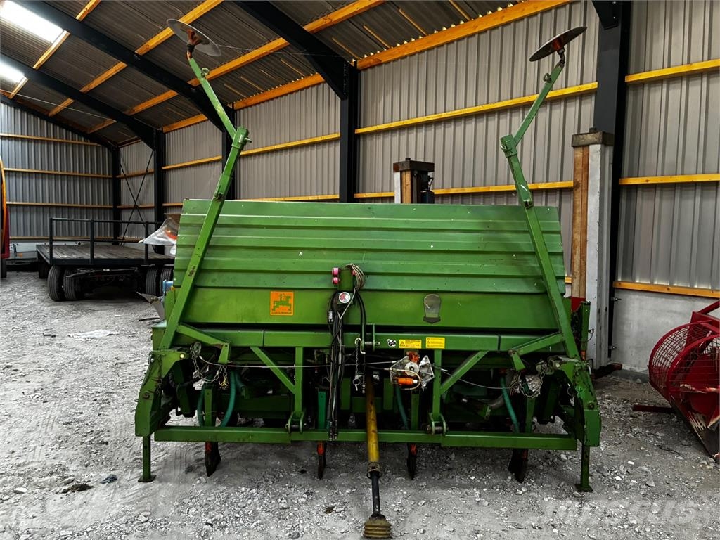 Amazone Airplanter ED 450-K Mechanické sejačky