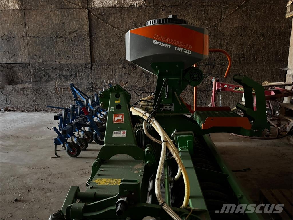Amazone KE 3500 super incl. APV الكاسحات وقلابات التربة ذات المحركات