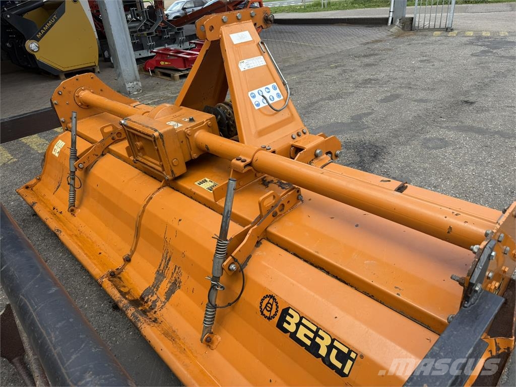 Berti Giove 280 met rol Üniversal ekim makinasi
