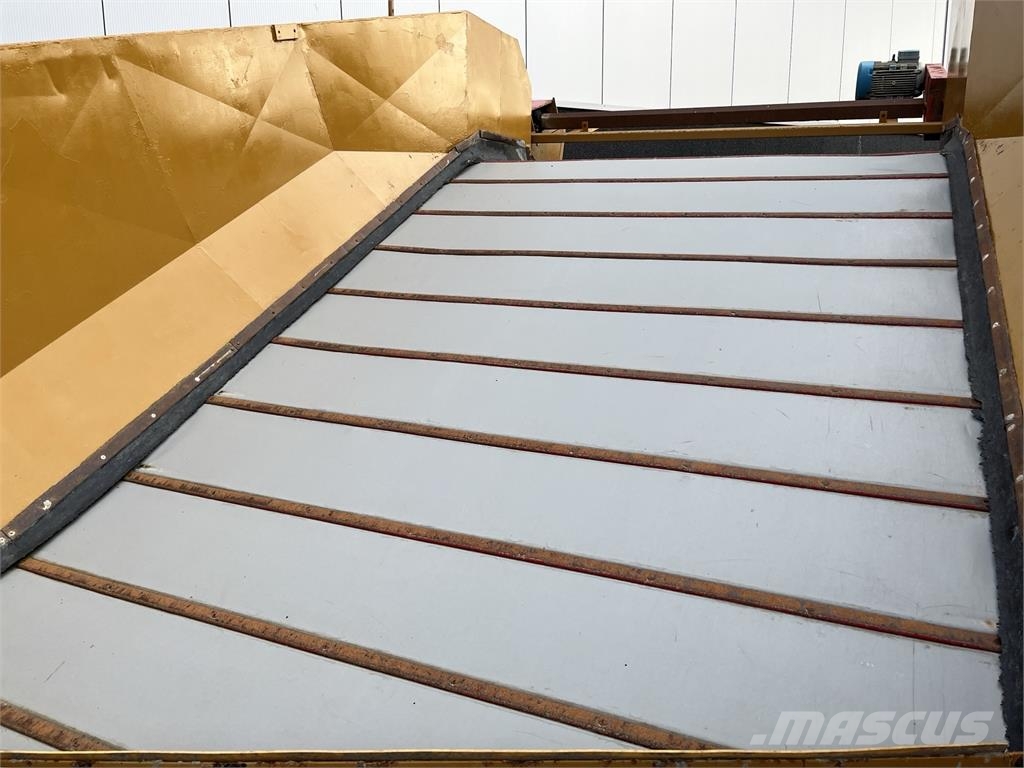 Breston stortbak 22500 X Taşıma ekipmanları