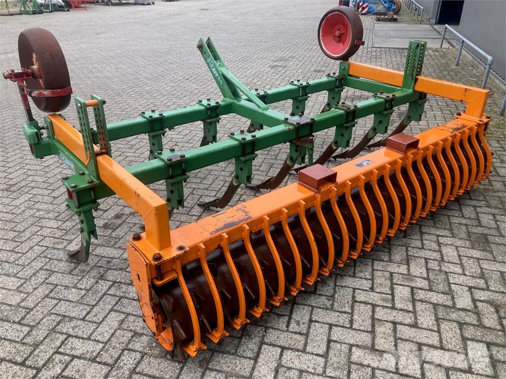 Cappon cultivator met pakkerrol Kultivatorer