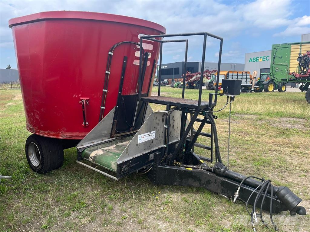 Devos voermengwagen met losband Feed mixer