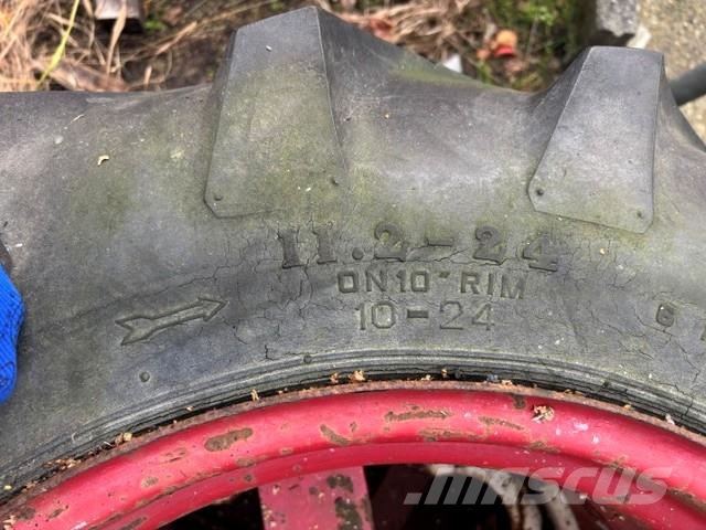 Dubbellucht 11.2-24 of 280/85 R 24 Gume, točkovi i felne