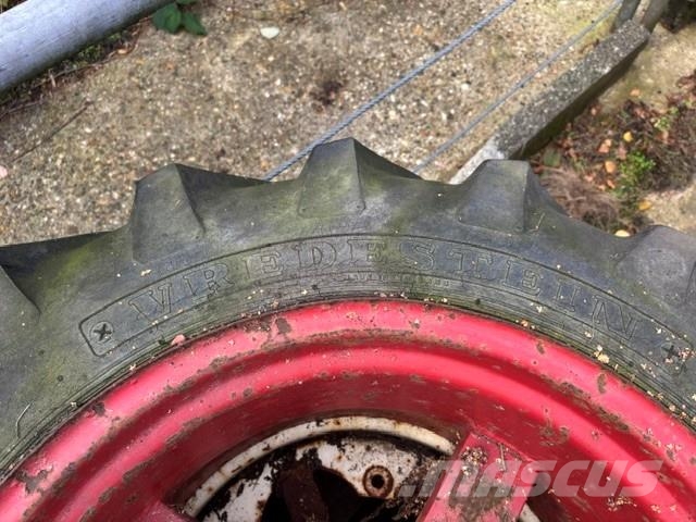 Dubbellucht 11.2-24 of 280/85 R 24 Gume, točkovi i felne