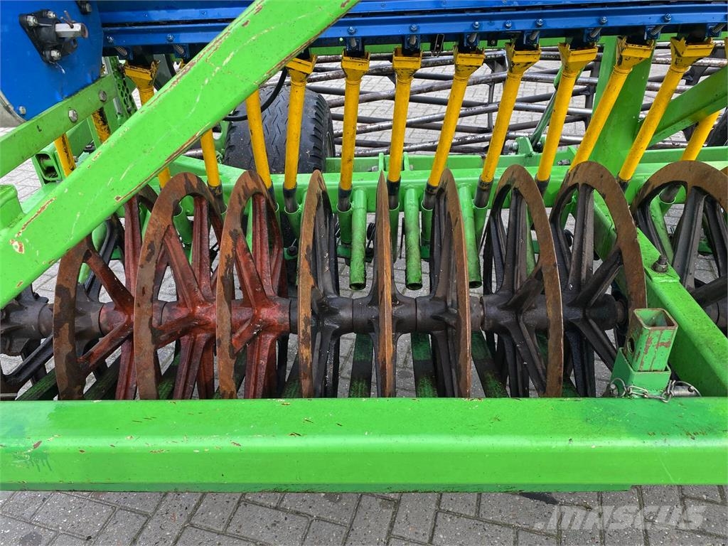Farmtec Agri 300 Spitmachine - Met getrokken Zaaic Varomosios akėčios ir žemės frezos
