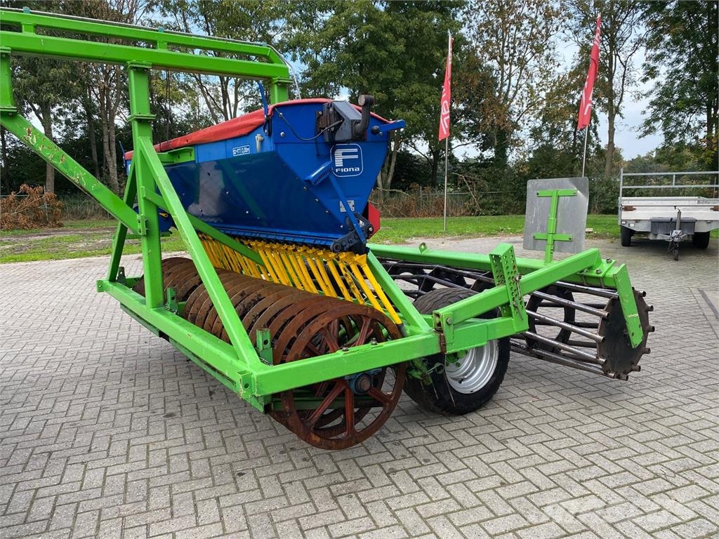 Farmtec Agri 300 Spitmachine - Met getrokken Zaaic Varomosios akėčios ir žemės frezos