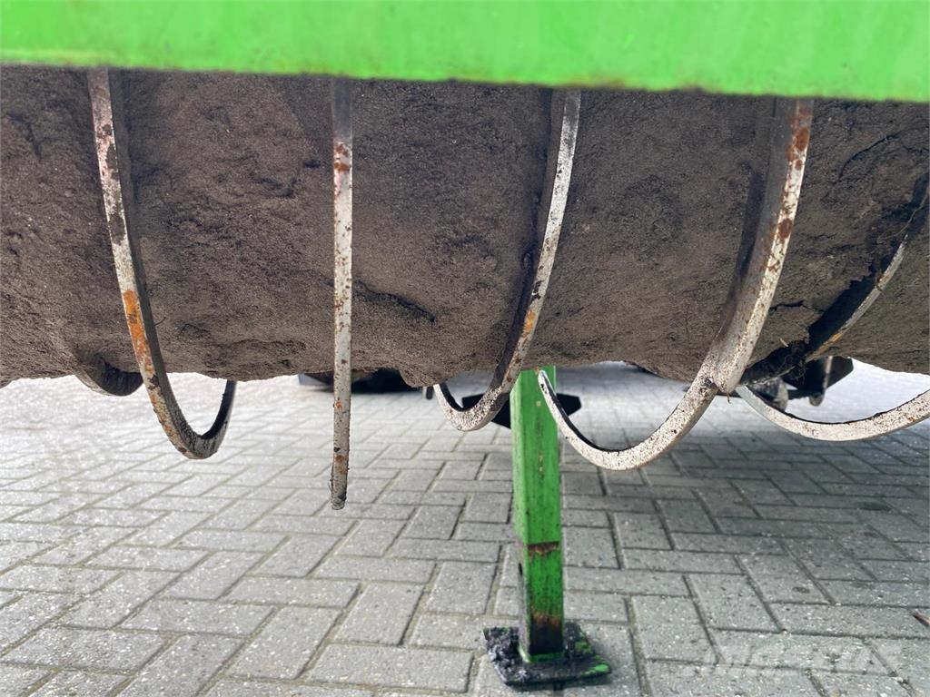 Farmtec Agri 300 Spitmachine - Met getrokken Zaaic Varomosios akėčios ir žemės frezos