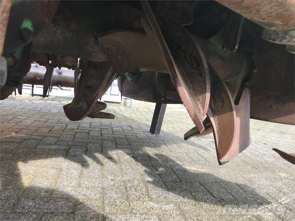 Farmtec spitmachine + Alpego rotorkopeg Grapa si pluguri rotative