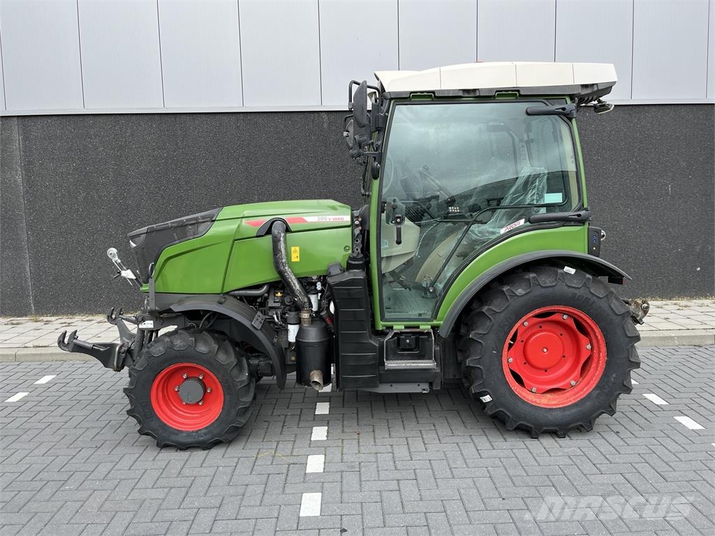 Fendt 209V Profi Setting 2 Tractors