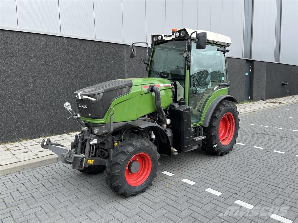 Fendt 209V Profi Setting 2 Tractors