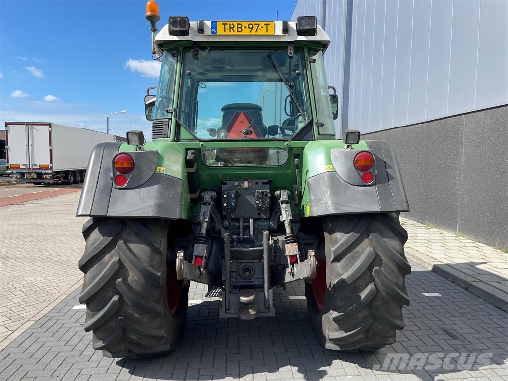 Fendt 411 vario Tracteur